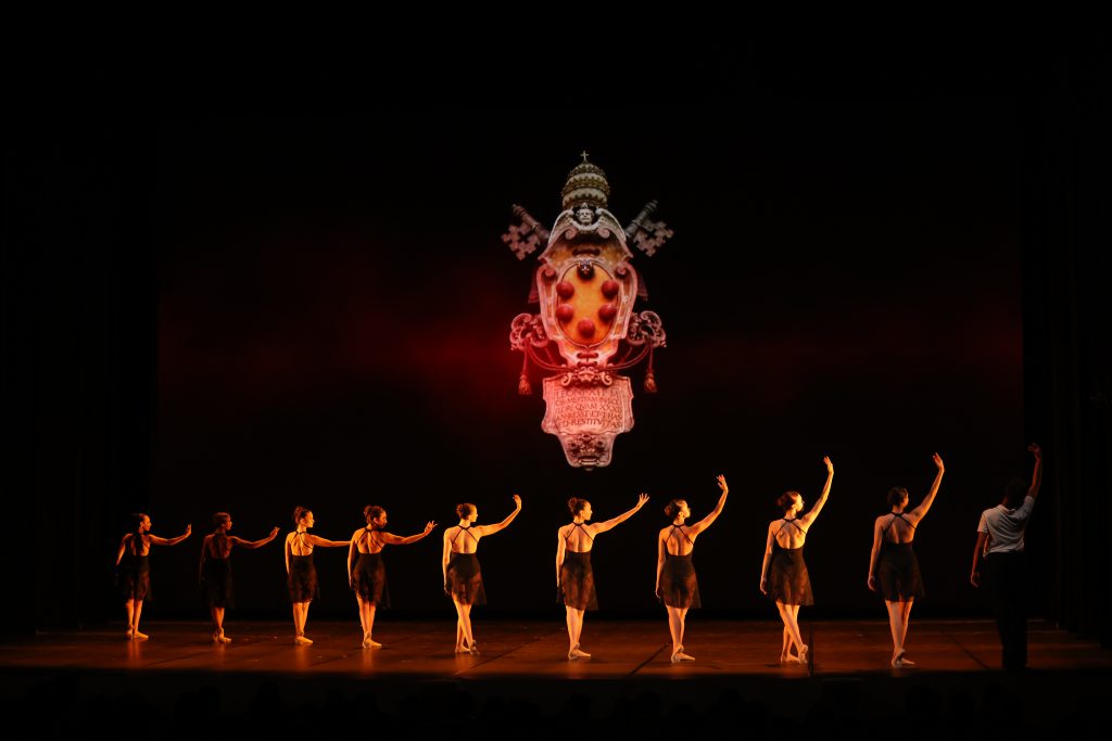 Lezione di danza classica nella sede OFFART di Cesenatico